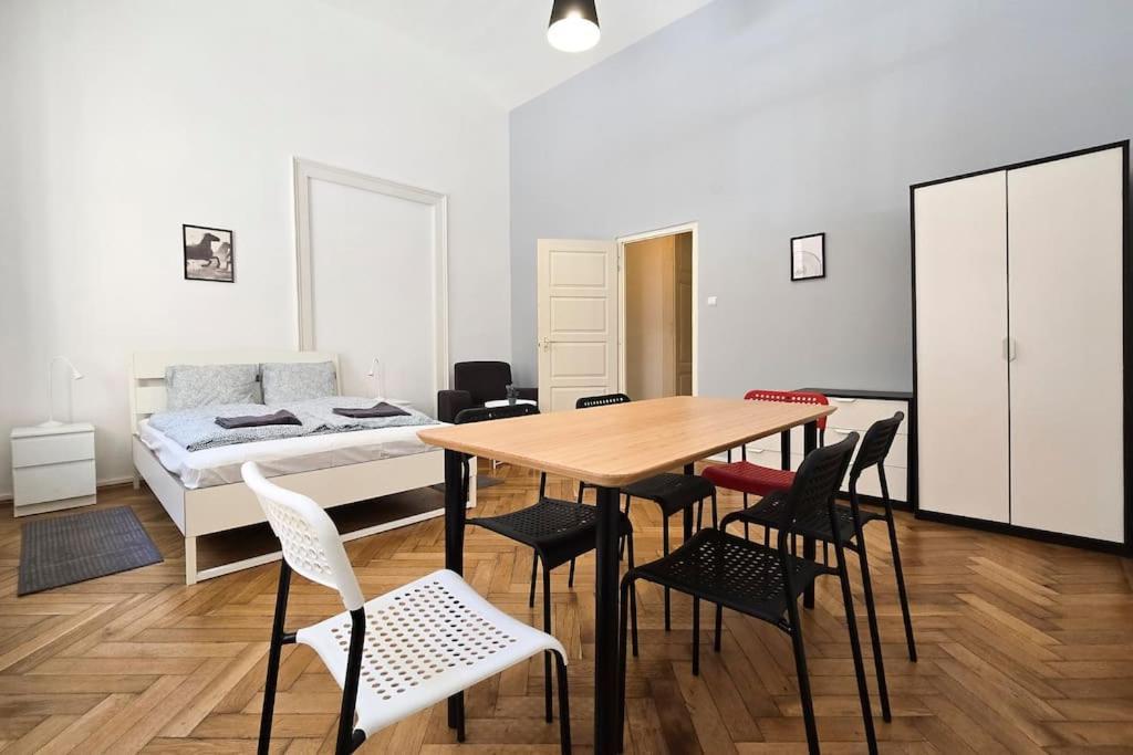 Seventh Sense Apartment Budapeste Exterior foto